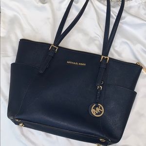 Micheal Kors mini tote